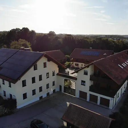 Lejlighed Schoenauerhof- Urlaub Im Gruenen Aber Doch In Der Stadt *